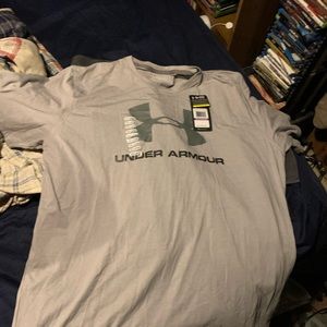 Under armor t-shirt